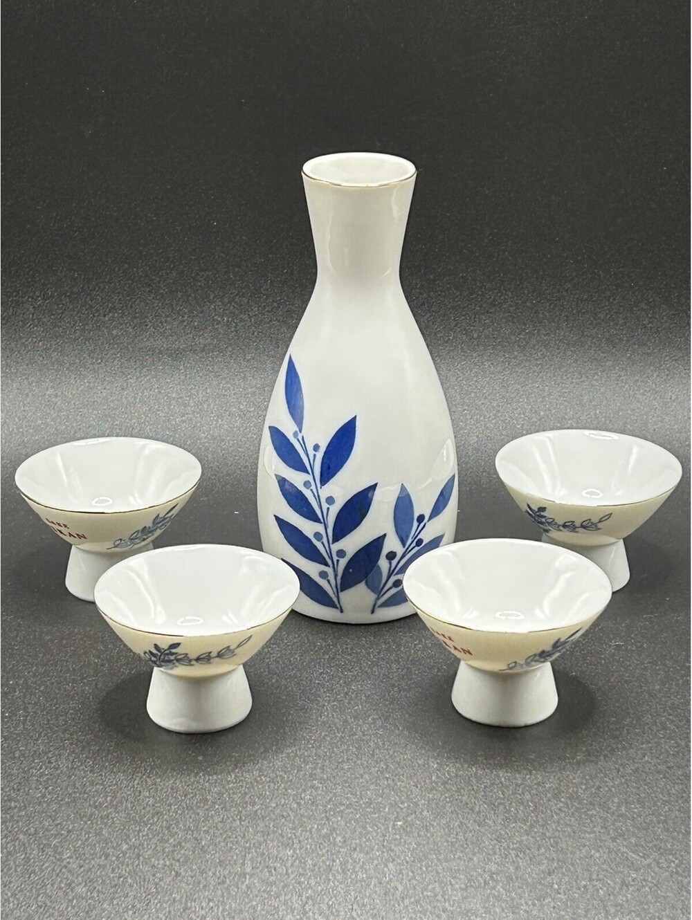 Vintage Gekkeikan Porcelain Sake Set (5-Piece) - Cobalt Blue Leaf Design 1970’s